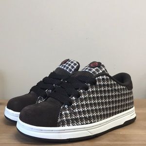 🎁 Powder Room Kids Sneakers